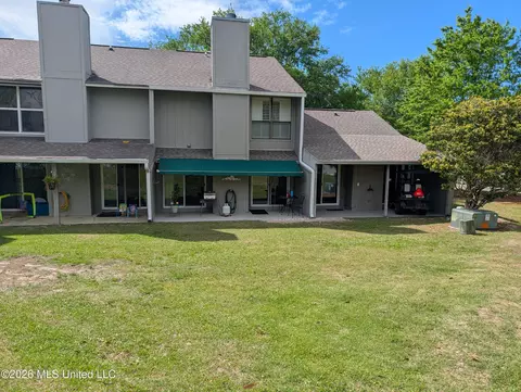 Exterior - 258 Highpoint Dr, Diamondhead, MS 39525 photo 5 of 6