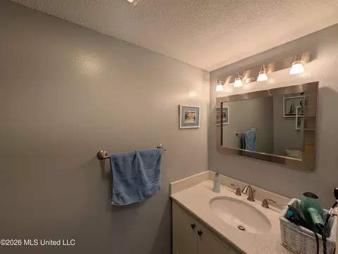 Bath - 258 Highpoint Dr, Diamondhead, MS 39525 photo 1 of 4