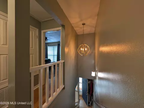 Entry Way - 258 Highpoint Dr, Diamondhead, MS 39525 photo 1 of 1