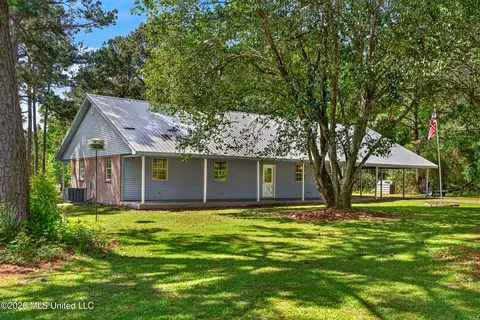 43 Alan Rd, Carriere, MS 39426