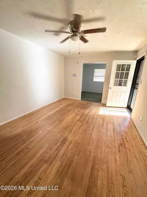 Living - 57 S Main St, Holcomb, MS 38940 photo 2 of 2