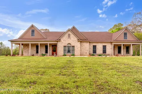 3555 S Fogg Rd, Hernando, MS 38632