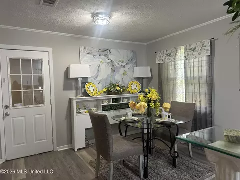 Dining - 119 Harris Ln, Madison, MS 39110 photo 1 of 4