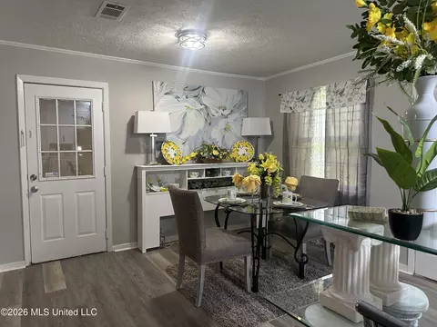 Dining - 119 Harris Ln, Madison, MS 39110 photo 3 of 4