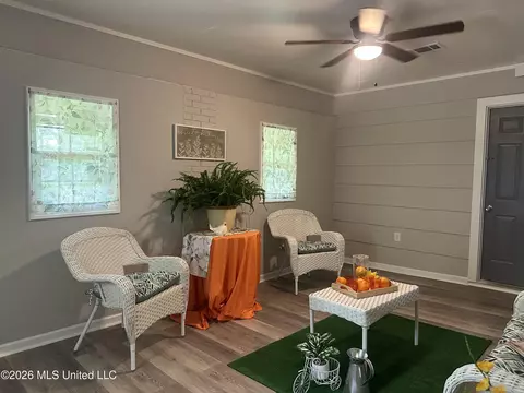 Living - 119 Harris Ln, Madison, MS 39110 photo 5 of 5