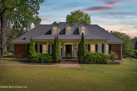 4280 Roman Forest Dr, Olive Branch, MS 38654