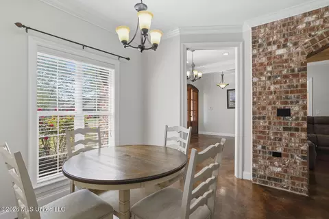 Dining - 202 Belle Oak Dr, Brandon, MS 39042 photo 2 of 2