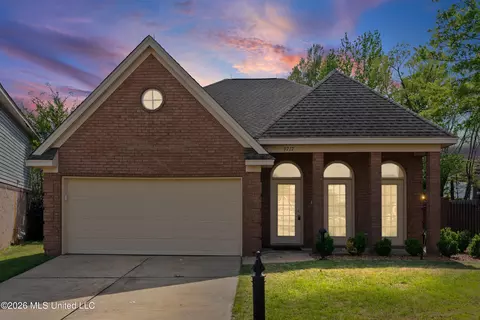 9717 S Dogwood Mnr, Olive Branch, MS 38654