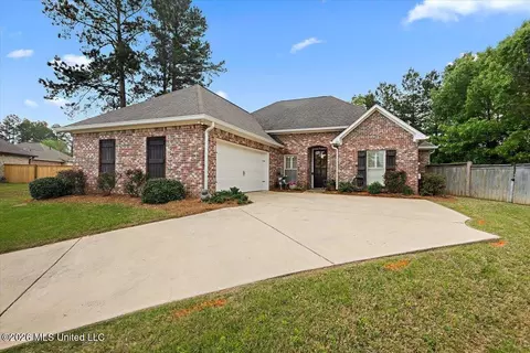 119 Hampton Pl, Madison, MS 39110