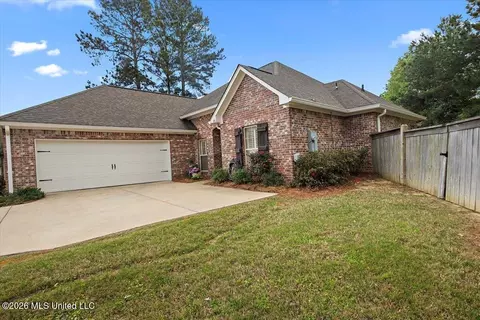 Exterior - 119 Hampton Pl, Madison, MS 39110 photo 2 of 7