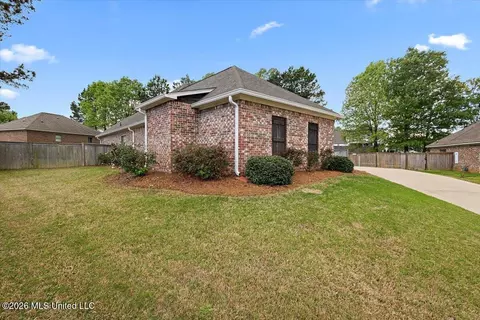 Exterior - 119 Hampton Pl, Madison, MS 39110 photo 3 of 7
