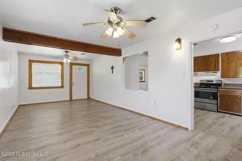 Living - 1457 Old Jackson Rd, Terry, MS 39170 photo 1 of 2