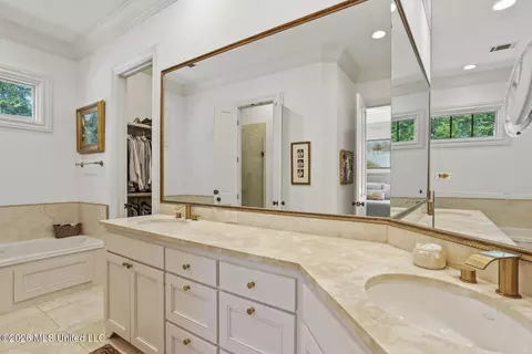 Bath - 4152 Ridgewood Rd, Jackson, MS 39211 photo 1 of 3