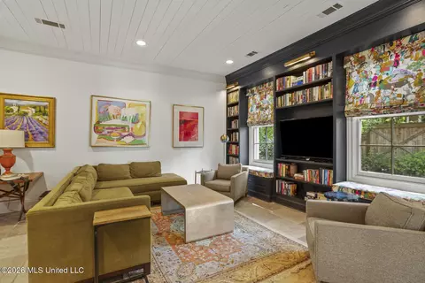 Other - 4152 Ridgewood Rd, Jackson, MS 39211 photo 3 of 8