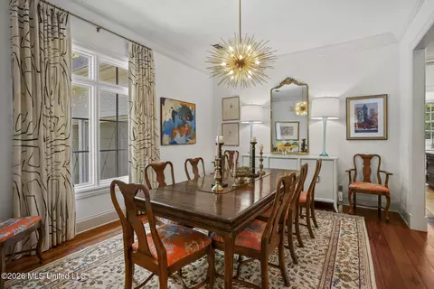 Dining - 4152 Ridgewood Rd, Jackson, MS 39211 photo 1 of 1
