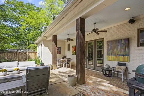 Exterior - 4152 Ridgewood Rd, Jackson, MS 39211 photo 2 of 5