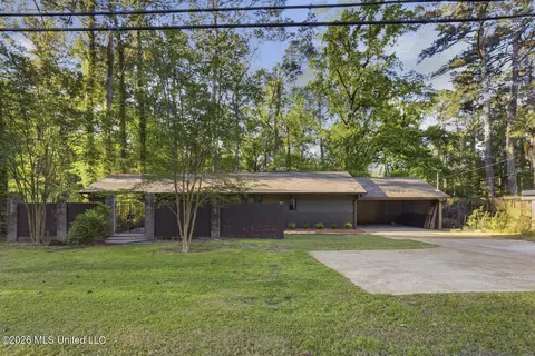 1917 E Northside Dr, Jackson, MS 39211