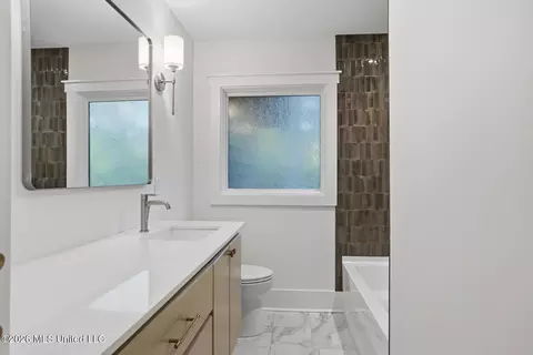 Bath - 1917 E Northside Dr, Jackson, MS 39211 photo 1 of 4