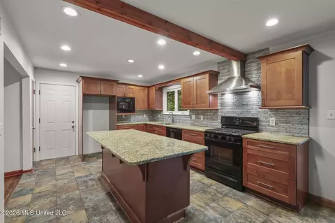 Kitchen - 5445 Pine Lane Dr, Jackson, MS 39201 photo 2 of 3