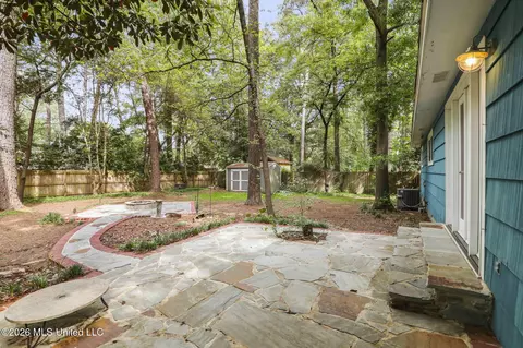 Exterior - 5445 Pine Lane Dr, Jackson, MS 39201 photo 7 of 13
