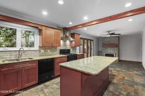 Kitchen - 5445 Pine Lane Dr, Jackson, MS 39201 photo 3 of 3