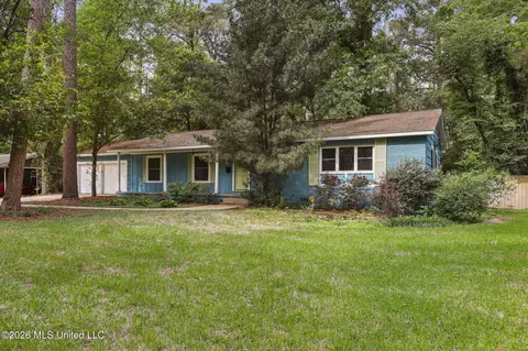 Exterior - 5445 Pine Lane Dr, Jackson, MS 39201 photo 2 of 13