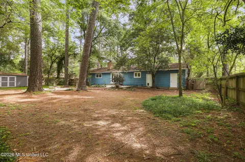 Exterior - 5445 Pine Lane Dr, Jackson, MS 39201 photo 12 of 13