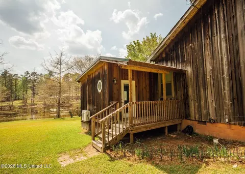 Exterior - 853 Spring Water Ranch Rd, Brandon, MS 39042 photo 12 of 13
