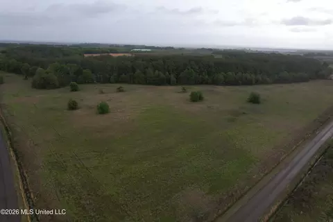 Shaw Road, Sledge, MS 38670