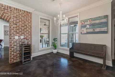 Entry Way - 321 Northaven Dr, Jackson, MS 39209 photo 1 of 2