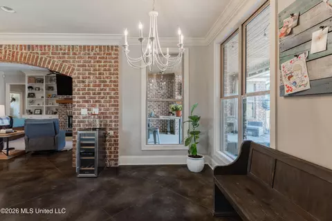 Entry Way - 321 Northaven Dr, Jackson, MS 39209 photo 2 of 2