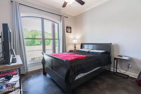 Bedroom - 321 Northaven Dr, Jackson, MS 39209 photo 2 of 4