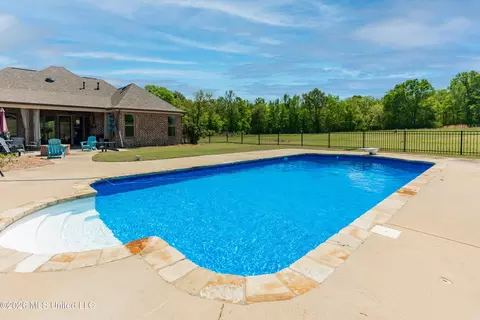 Exterior - 321 Northaven Dr, Jackson, MS 39209 photo 13 of 13