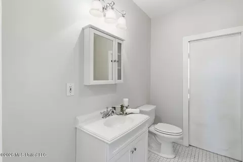 Bath - 321 Raymond St, Terry, MS 39170 photo 1 of 3
