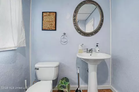 Bath - 172 Jacqueline Dr, Slidell, LA 70458 photo 6 of 6