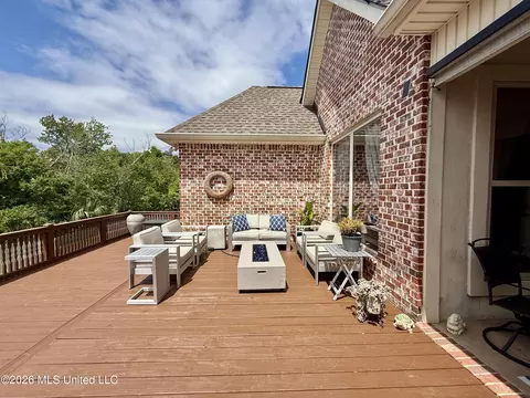 Exterior - 717 Clover Pl, Biloxi, MS 39532 photo 16 of 23
