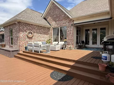 Exterior - 717 Clover Pl, Biloxi, MS 39532 photo 13 of 23