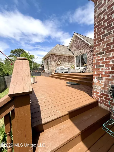 Exterior - 717 Clover Pl, Biloxi, MS 39532 photo 19 of 23