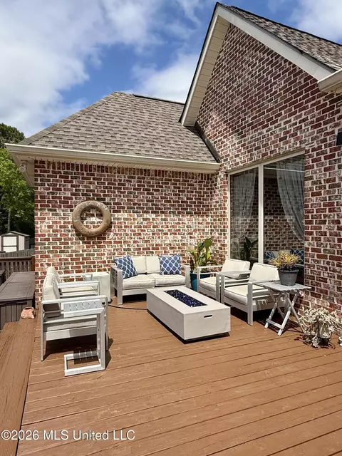 Exterior - 717 Clover Pl, Biloxi, MS 39532 photo 12 of 23