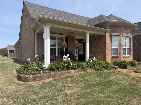 4528 Stone Cross Dr, Olive Branch, MS 38654