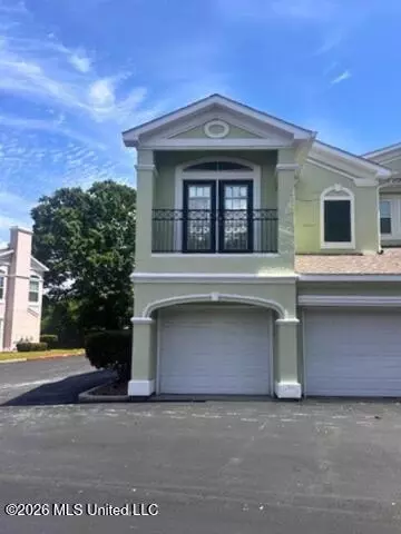 2252 Beach Dr #204, Gulfport, MS 39507