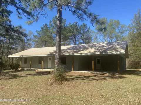 551 Fruitland Park Rd, Wiggins, MS 39577