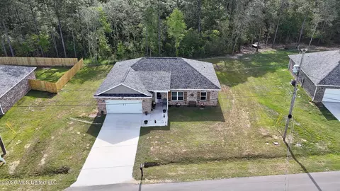 19480 Stewart St, Saucier, MS 39574