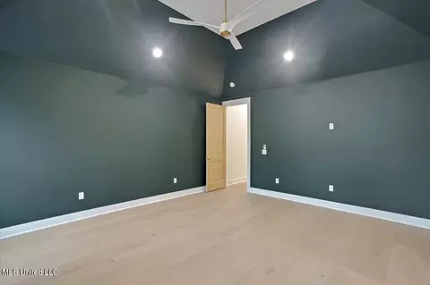 Bedroom - 172 Chantilly Dr, Madison, MS 39110 photo 3 of 8