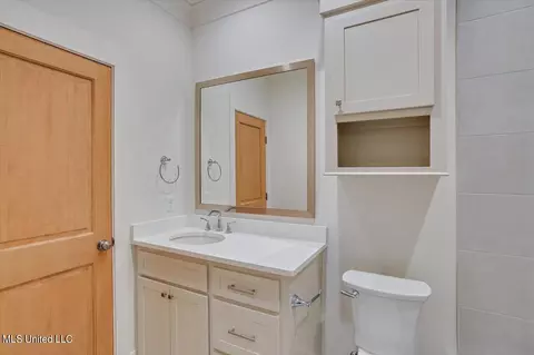 Bath - 172 Chantilly Dr, Madison, MS 39110 photo 7 of 9