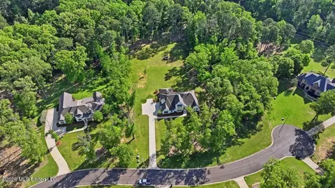 View/Area - 172 Chantilly Dr, Madison, MS 39110 photo 9 of 13