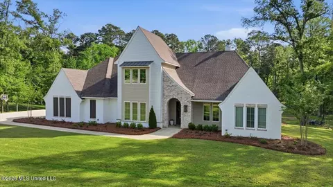 Exterior - 172 Chantilly Dr, Madison, MS 39110 photo 2 of 6