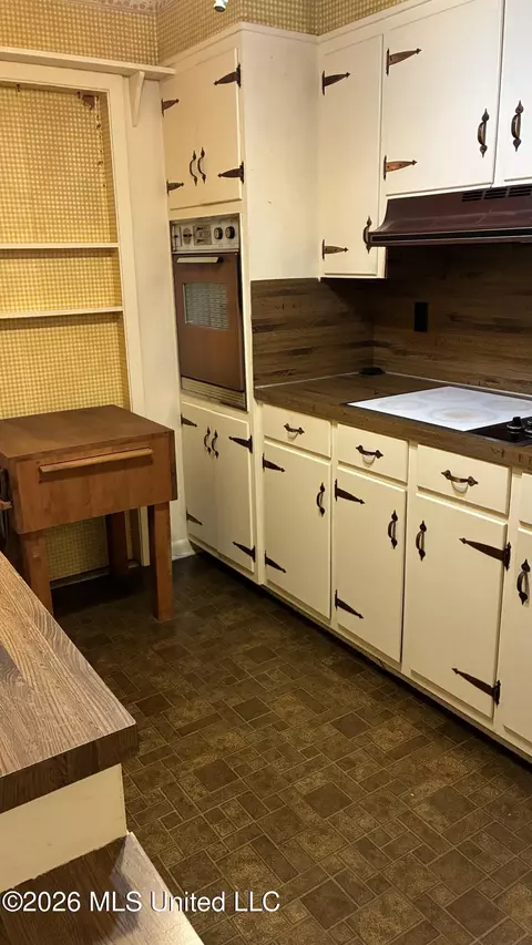 Kitchen - 110 Melanie Ln, Brookhaven, MS 39601 photo 1 of 4