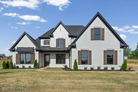319 Camp Xing, Hernando, MS 38632