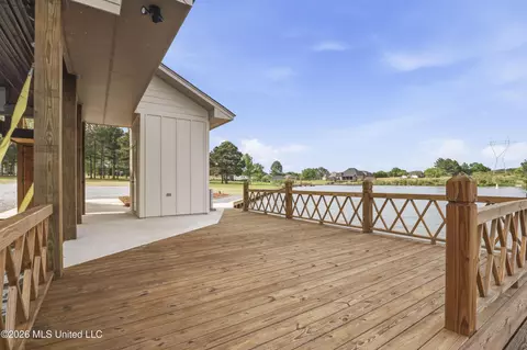 Exterior - 199 Harbor View Dr, Madison, MS 39110 photo 6 of 6